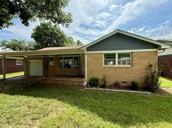 348 S Derby Ave, Derby, KS 67037
