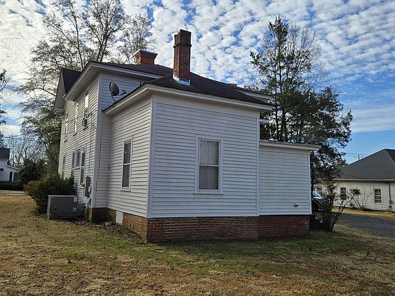 3rd image of 308 Sunset Ave
