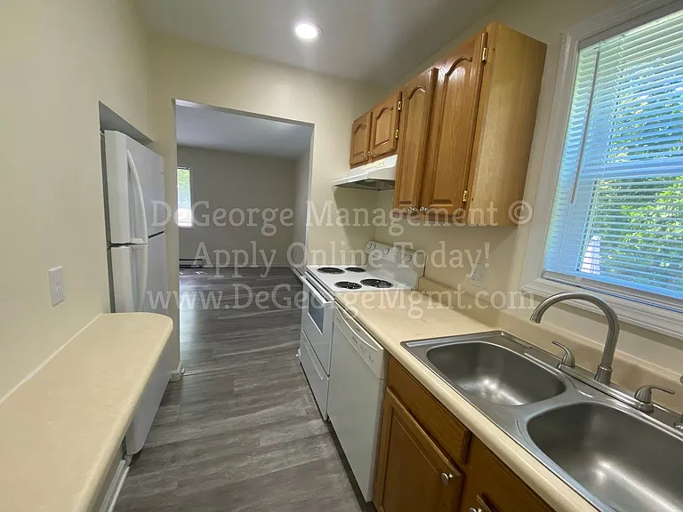 311 1/2 Washington St — Photo 14