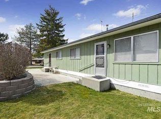615 Dearborn St, Caldwell, ID 83605