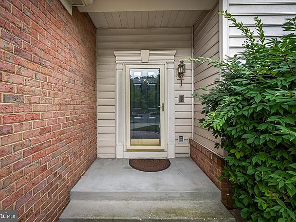 3rd image of 4300 Scotch Rose Ct #4300