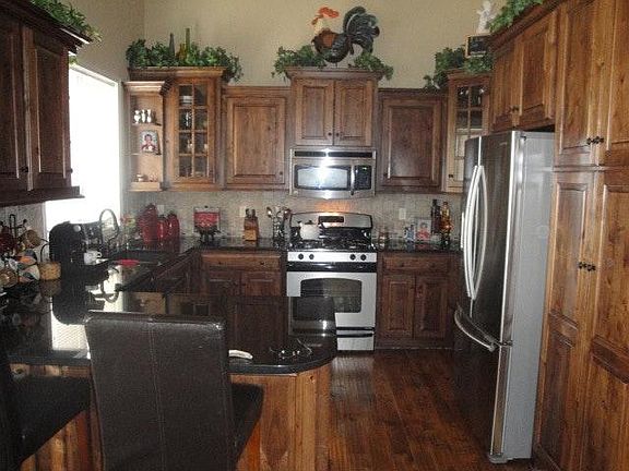 Kitchen stained hardwood