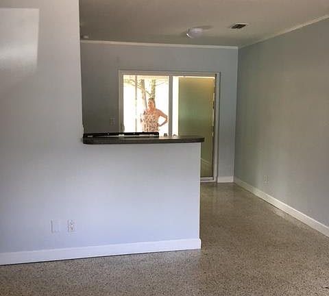 3rd image of 705 73rd Ave N