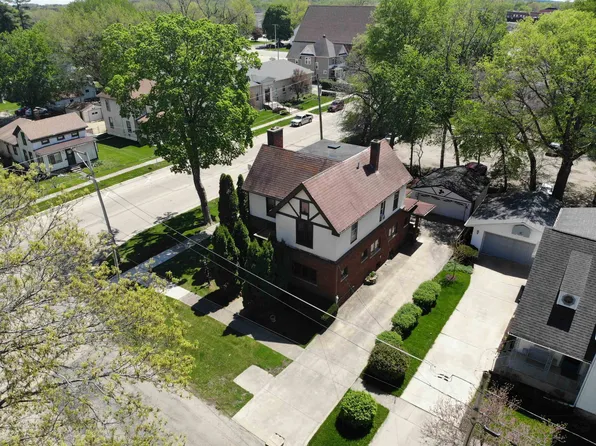 401 Jackson St, Oregon, IL 61061