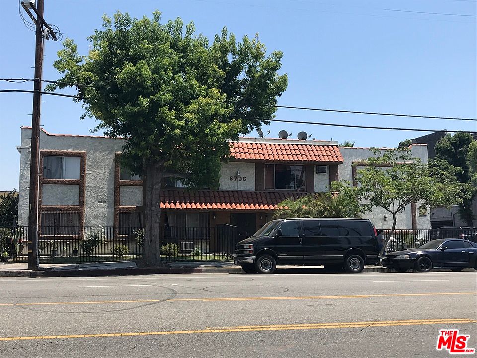 2nd image of 6736 Woodley Ave
