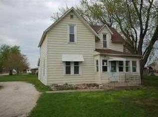 302 4th St NE, Dayton, IA 50530