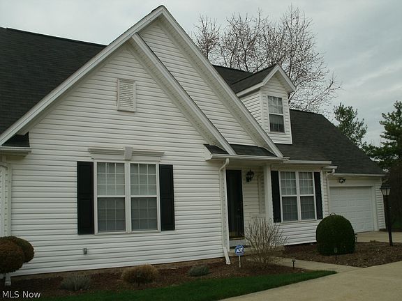 2nd image of 1121 Glencove Cmns
