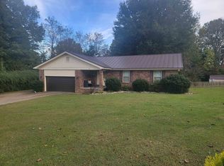 25 Broadfield Mnr, Trenton, TN 38382