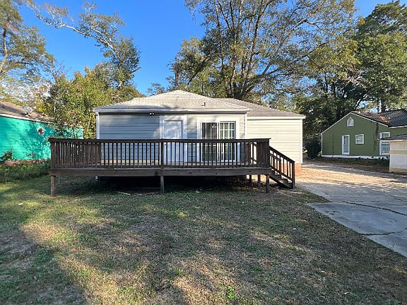 3rd image of 2303 Avalon Rd
