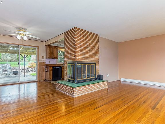 5th image of 120 Laurel Park Dr