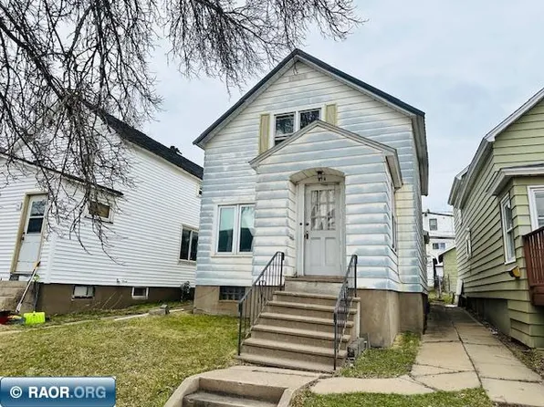 514 Douglas Ave, Eveleth, MN 55734