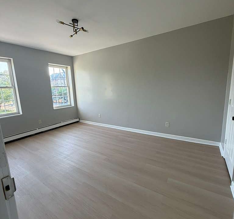 1st image of 634 Martin Luther King Blvd #23