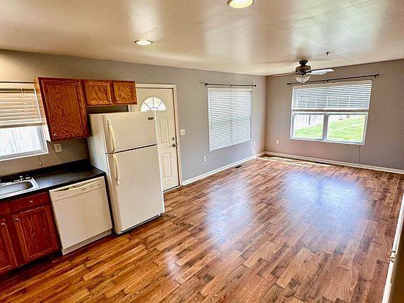 558 Broadway Apt 9 - Open Space Floor Plan Kitchen & Living Area