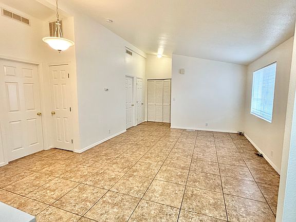 3rd image of 847 Harris Ave #A