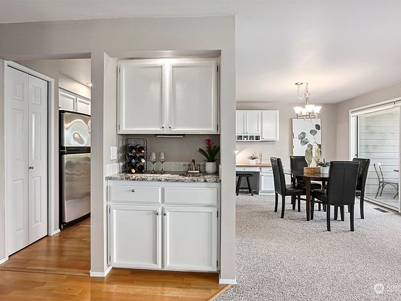 4th image of 11225 NE 68th Street #2