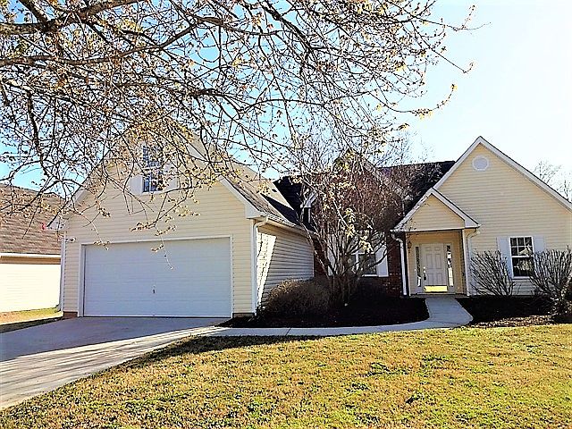 1st image of 590 Aristocrat Dr