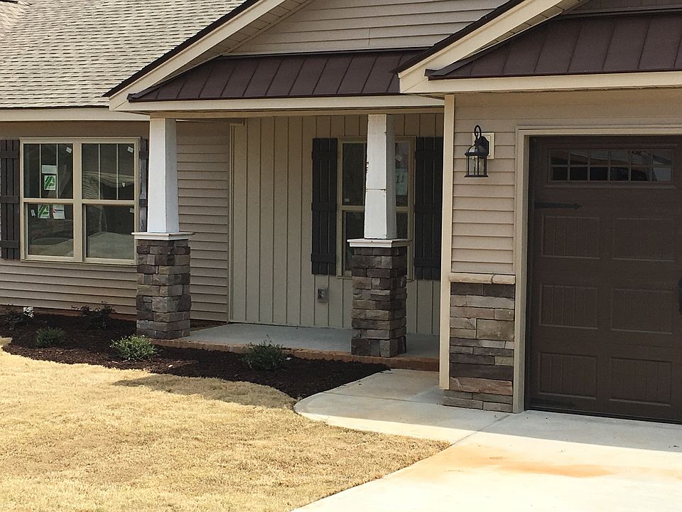 1st image of 303 Hampton Farms Trl