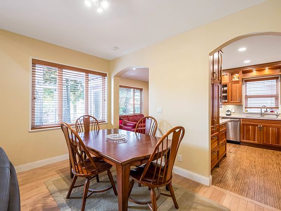 5th image of 15055 20th Ave #8