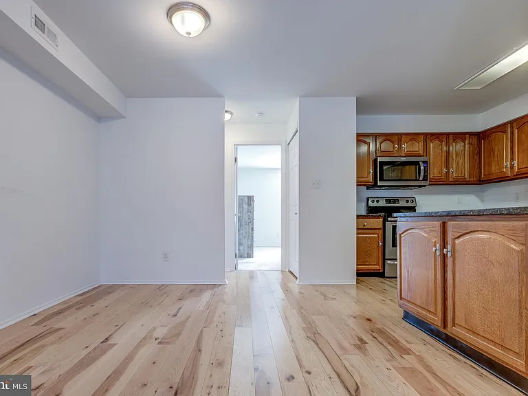 2751 Pennsylvania Ave #B103 — Photo 10
