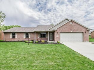750 Birchwood Dr, Greenville, OH 45331