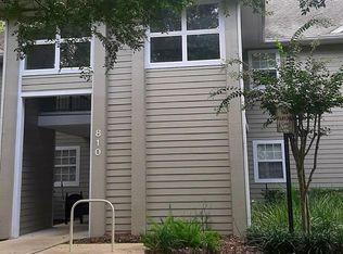 810 NW 19th Ave APT C, Gainesville, FL 32609