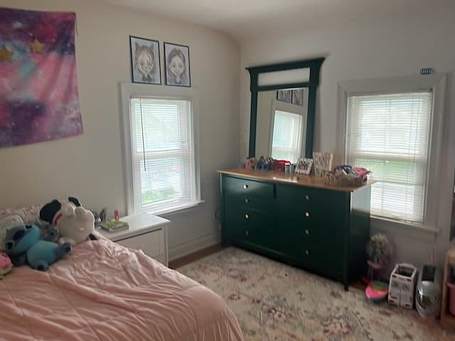 2nd image of 814 N Rock Hill Rd