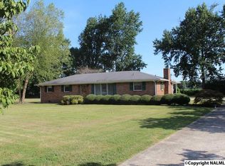 22460 Shelton Ln, Athens, AL 35613