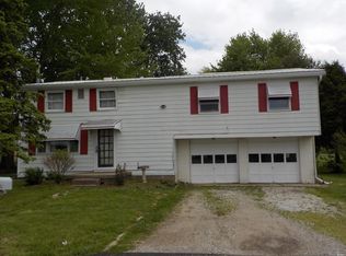 11721 Young Rd, Evansville, IN 47725