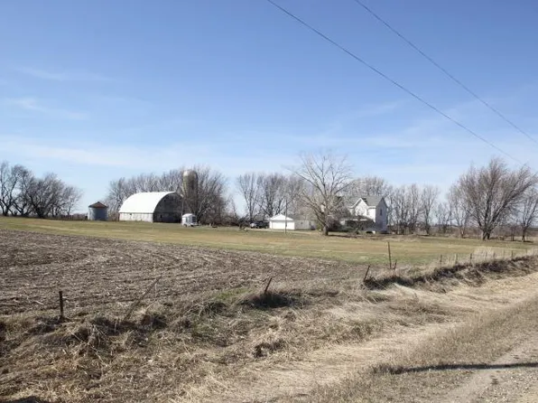 18207 X Ave, Dike, IA 50624