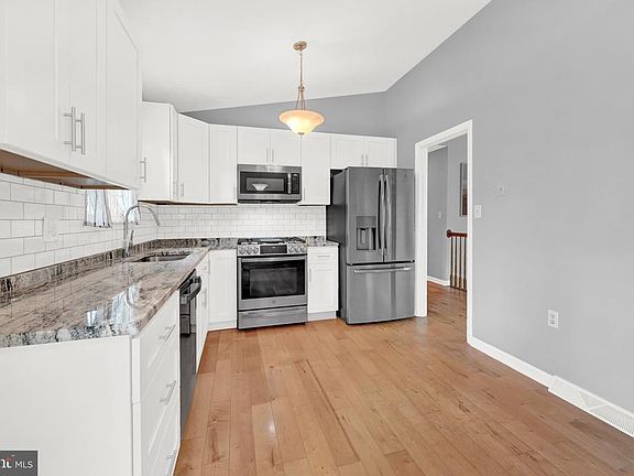 5th image of 2958 Kirkwall Ct