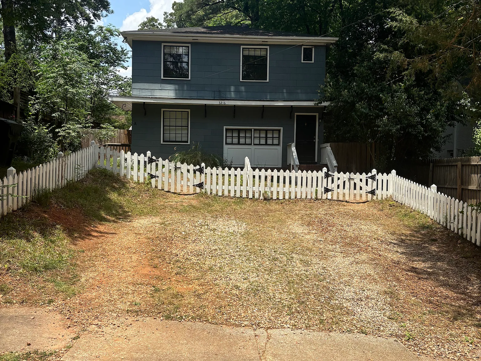 1 bed, 1000 sqft, $1,300 — Photo 1
