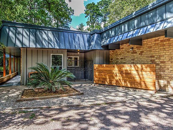 5th image of 1407 Brook Hollow Dr