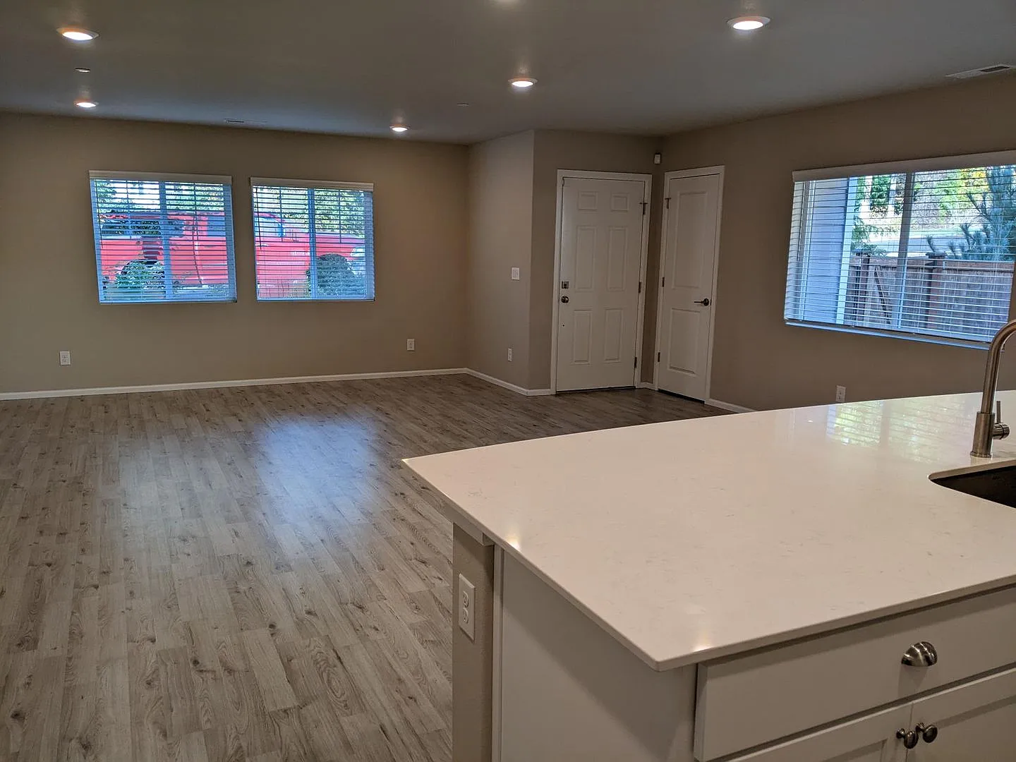 4/2.5 Townhouse for rent in DuPont! — Photo 4