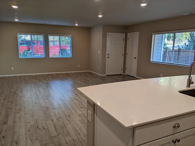3368 Hoffman Hill Blvd — Photo 4