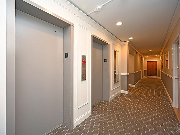 5th image of 2401 Ingleside Ave Unit 6D