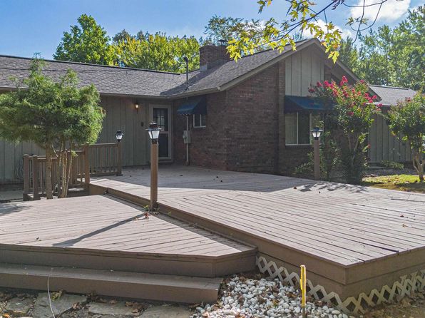 92 Timmons Ln