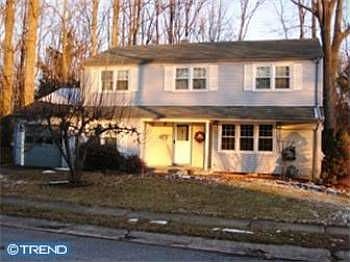1st image of 28 Wakefield Dr