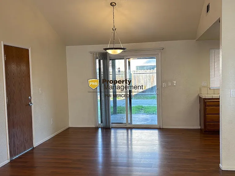 5209 Stillwater Dr — Photo 5