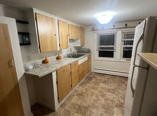 508 Daggett Ave FLOOR 2, Pawtucket, RI 02861