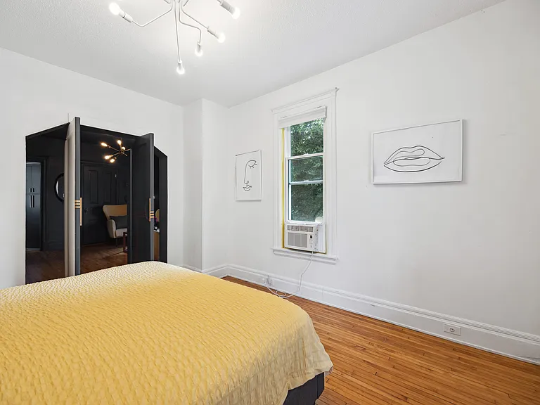 819 24th Ave NE #1 — Photo 11