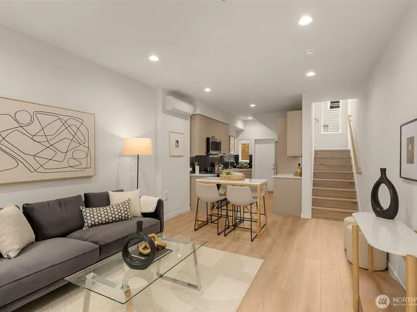 8045 F Mary Avenue NW, Seattle, WA 98117