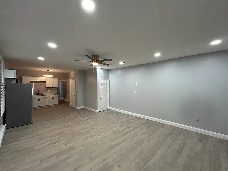 173 W Ridge St #4 — Photo 11