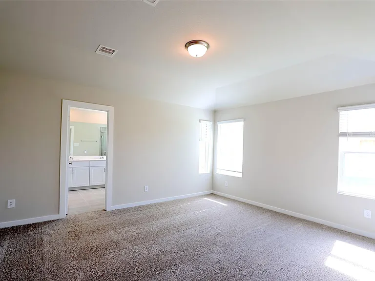 1539 King Ranch Rd — Photo 11