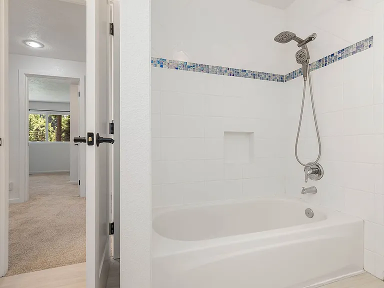 18104 NE 197th Pl — Photo 24