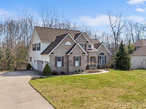 2nd image of 4863 Deer Run Dr