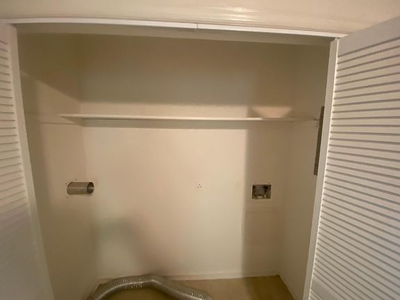 3rd image of 17 Valleywood Dr APT A