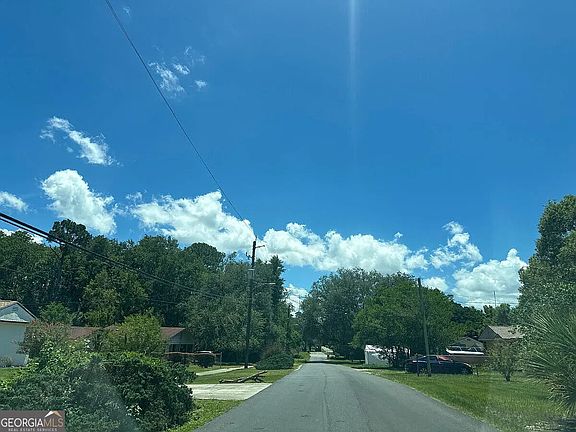 4th image of 2728 Kline Rd