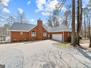 163 Oak Leaf Cir, Eatonton, GA 31024