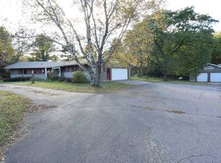 N4553 Elm Valley Rd, Waupaca, WI 54981