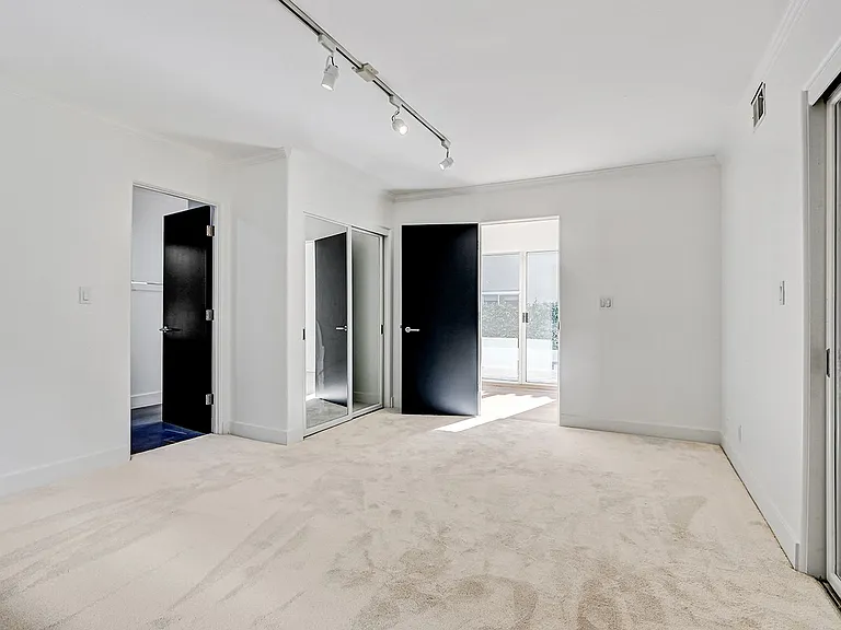 204 N Poinsettia Ave — Photo 24